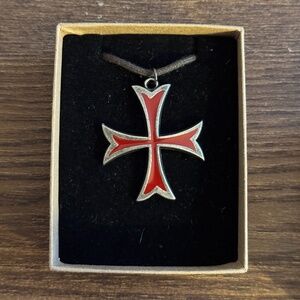 Ubi Workshop - Assassin's Creed Templar Cross Necklace